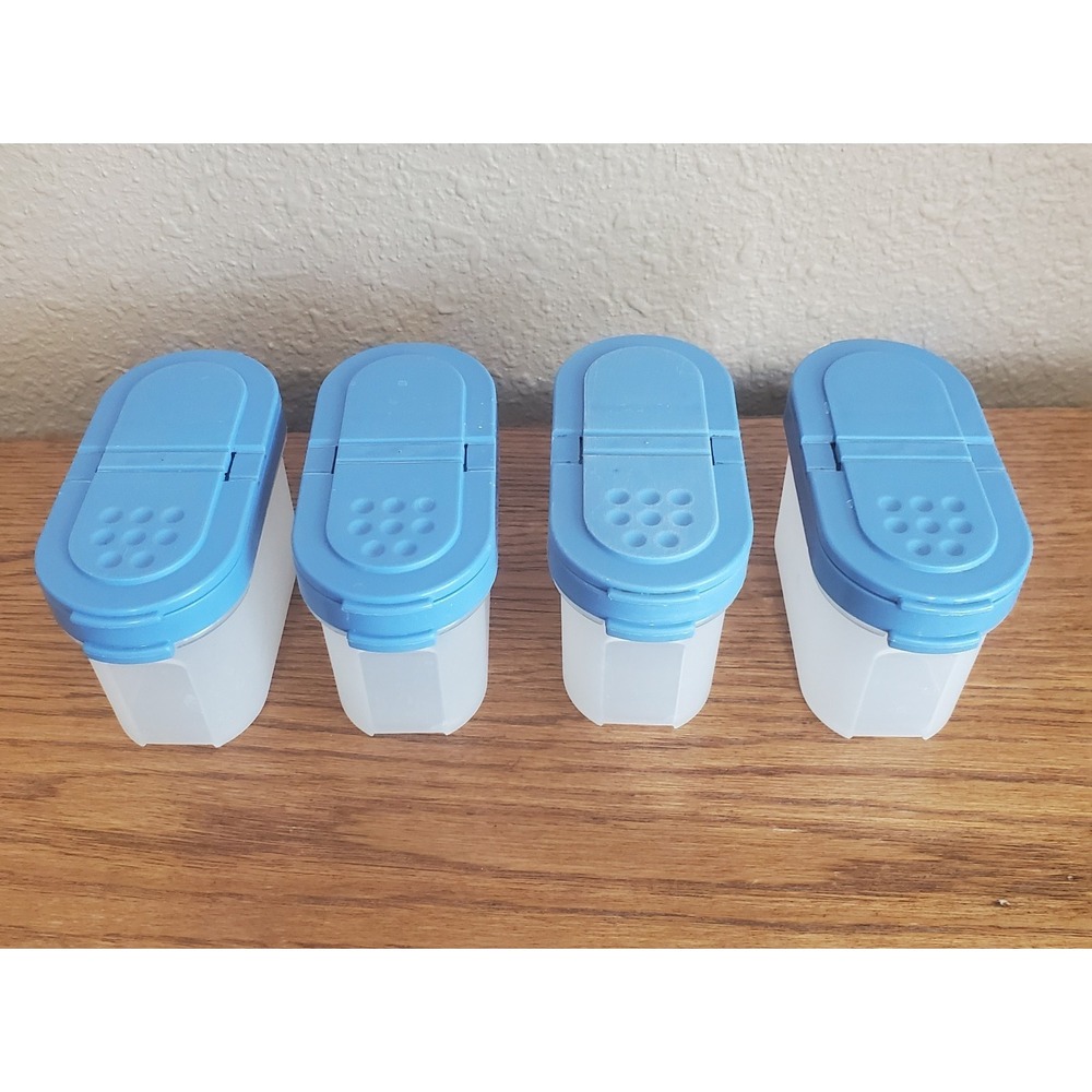 Tupperware Modular Mates Spice Container Shakers #1843 W/Blue Lids Set Of 4